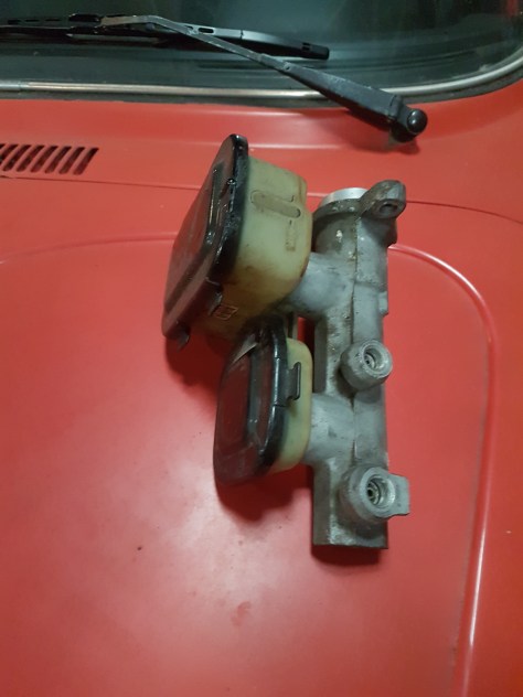 Huvud broms cylinder i ny skick ,förmodligen mycket lite använd 500kr