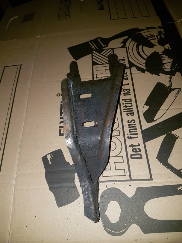 Växellådsbalk till flertalet GM bilar se bild  600kr